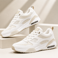 Sneaker ผู้ชาย สีขาวครีม